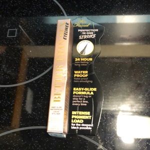 Too faced eyeliner black